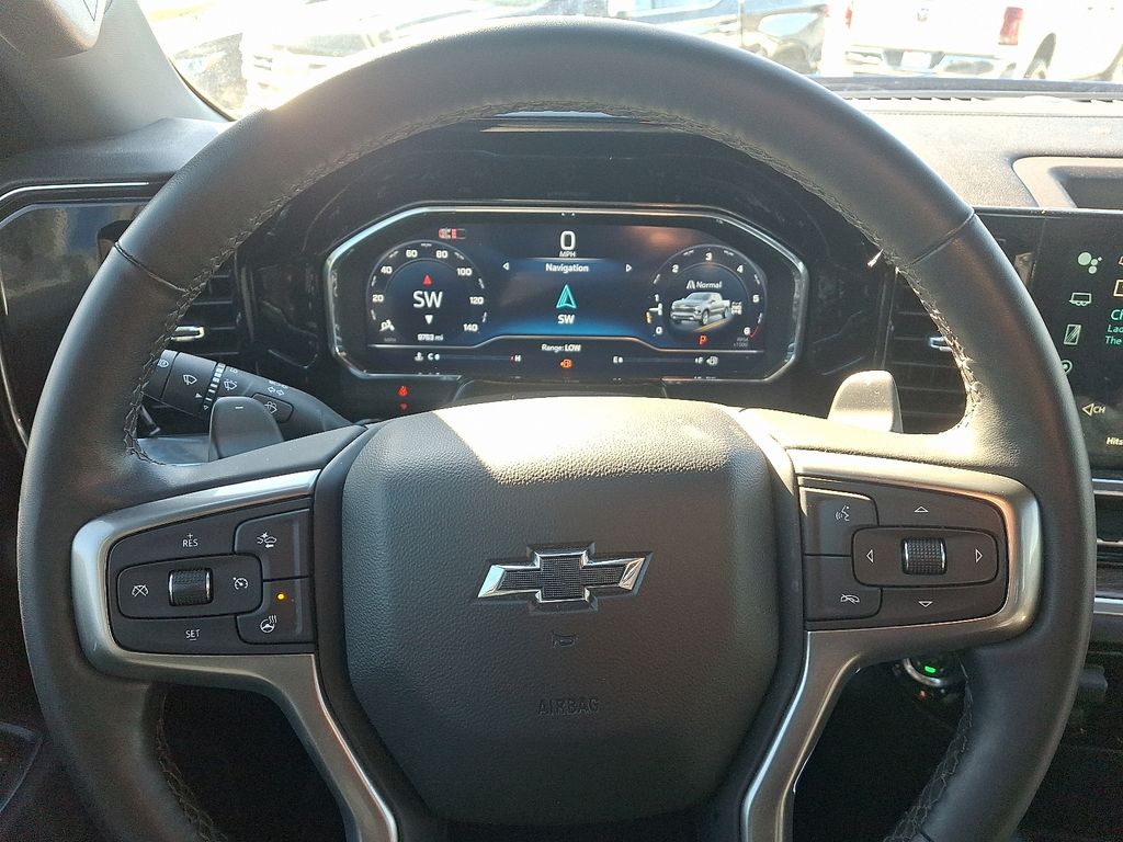 Thumbnail: 2025 Chevrolet Silverado 1500 - 19