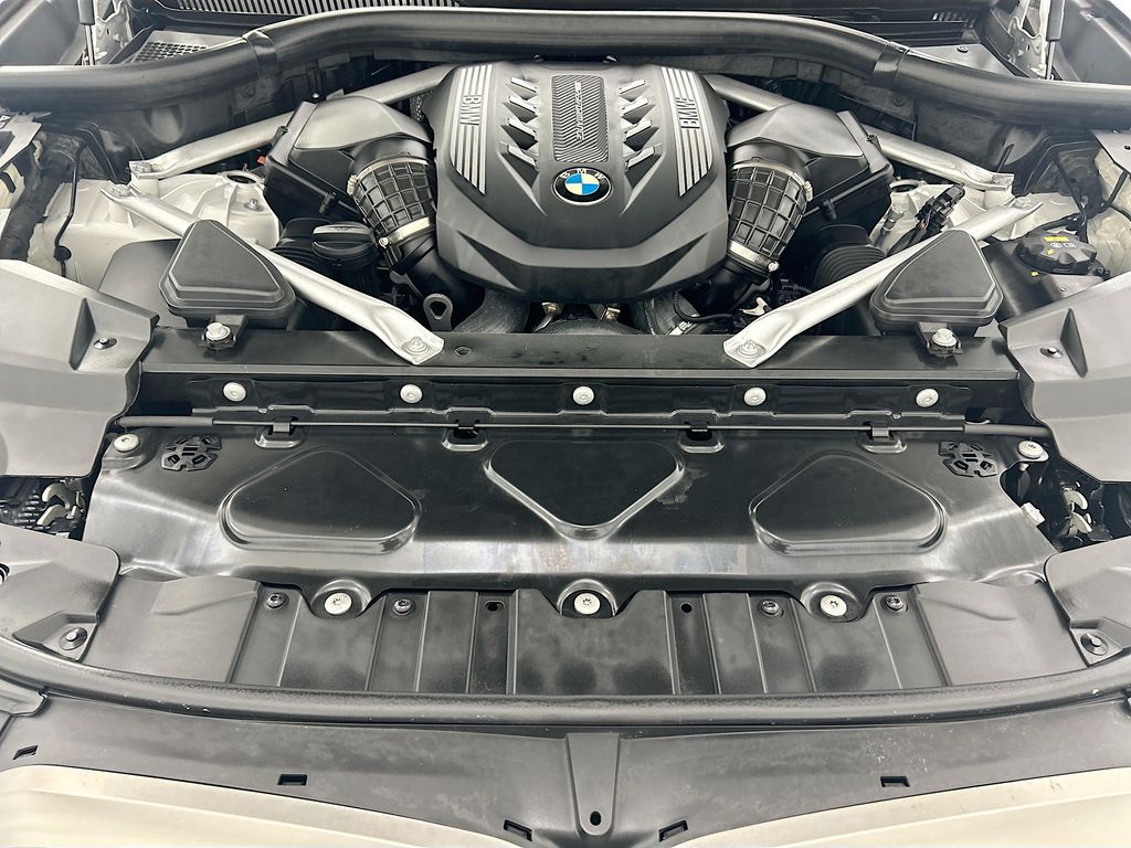 Thumbnail: 2023 BMW X5 - 28