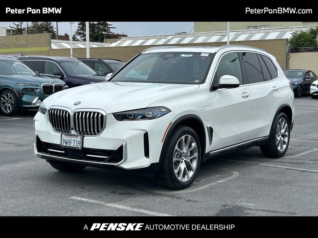 2026 BMW X5 xDrive50e's photo