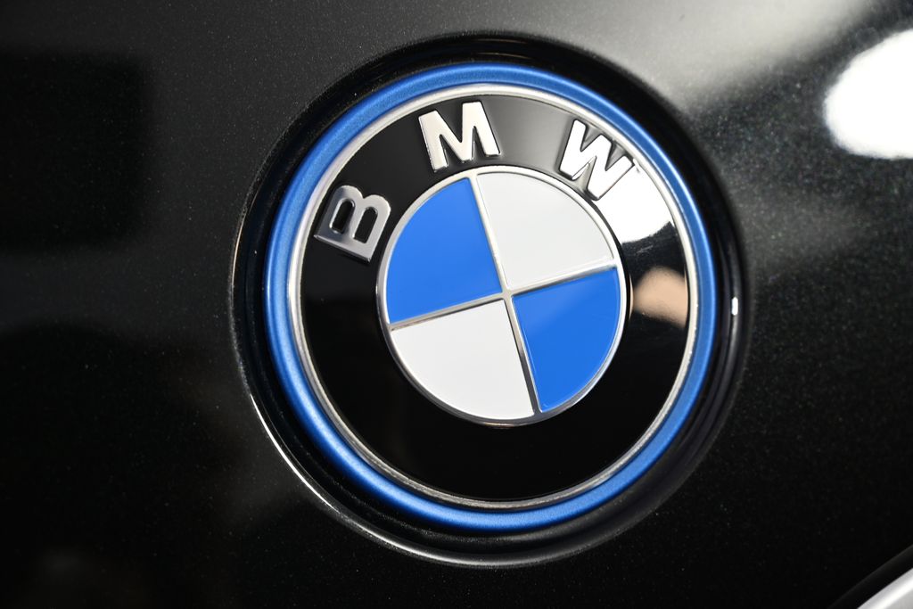 Thumbnail: 2023 BMW 3 Series - 14