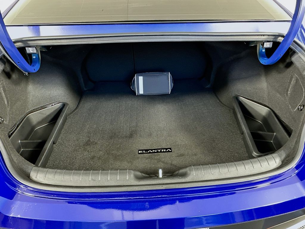 Thumbnail: 2025 Hyundai Elantra - 26