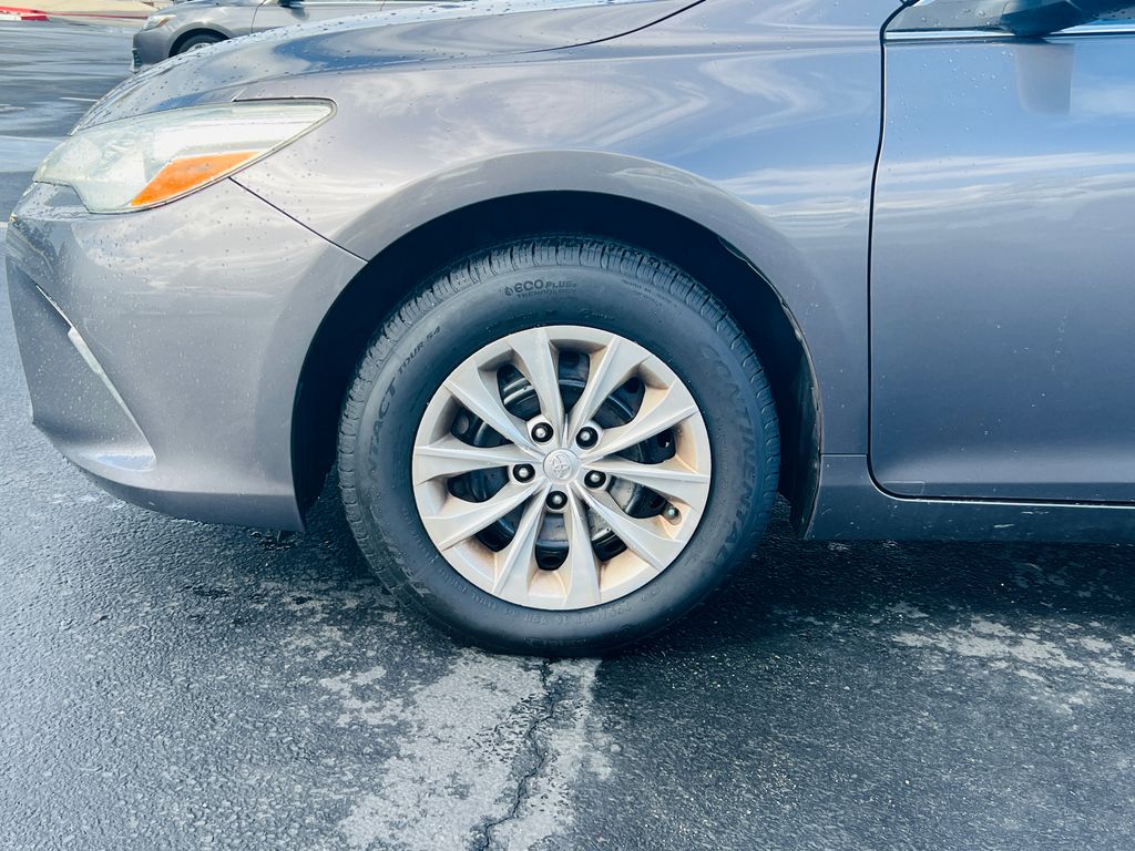 Thumbnail: 2017 Toyota Camry - 5