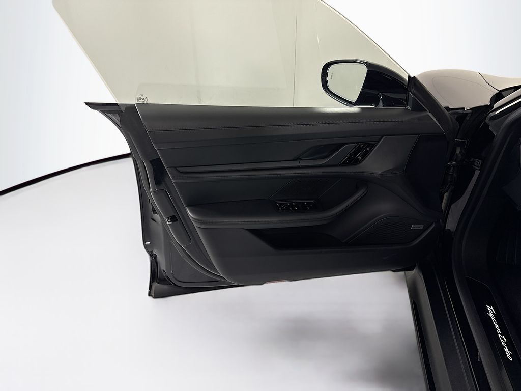 Thumbnail: 2020 Porsche Taycan - 25