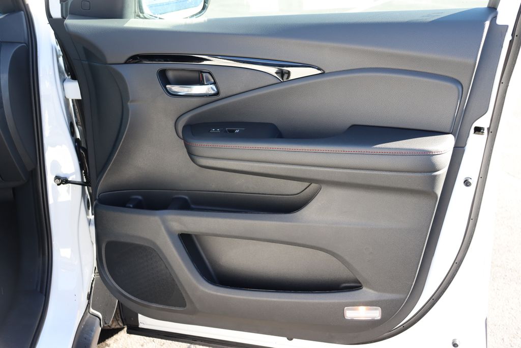 Thumbnail: 2026 Honda Ridgeline - 19