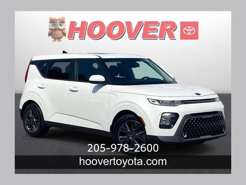 Snow White Pearl 2021 Kia Soul SUV / Crossover Front-Wheel Drive Continuously Variable Transmission