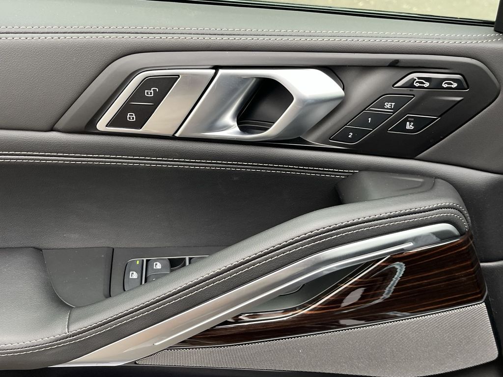 Thumbnail: 2026 BMW X6 - 13