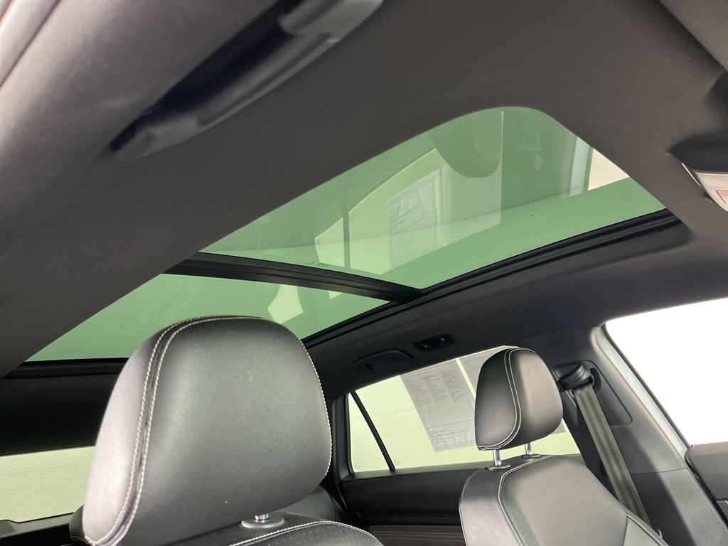 Thumbnail: 2021 Volkswagen Atlas - 6