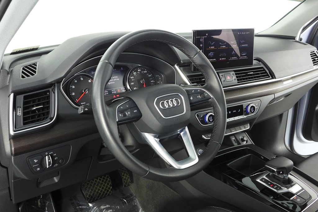 Thumbnail: 2023 Audi Q5 - 31