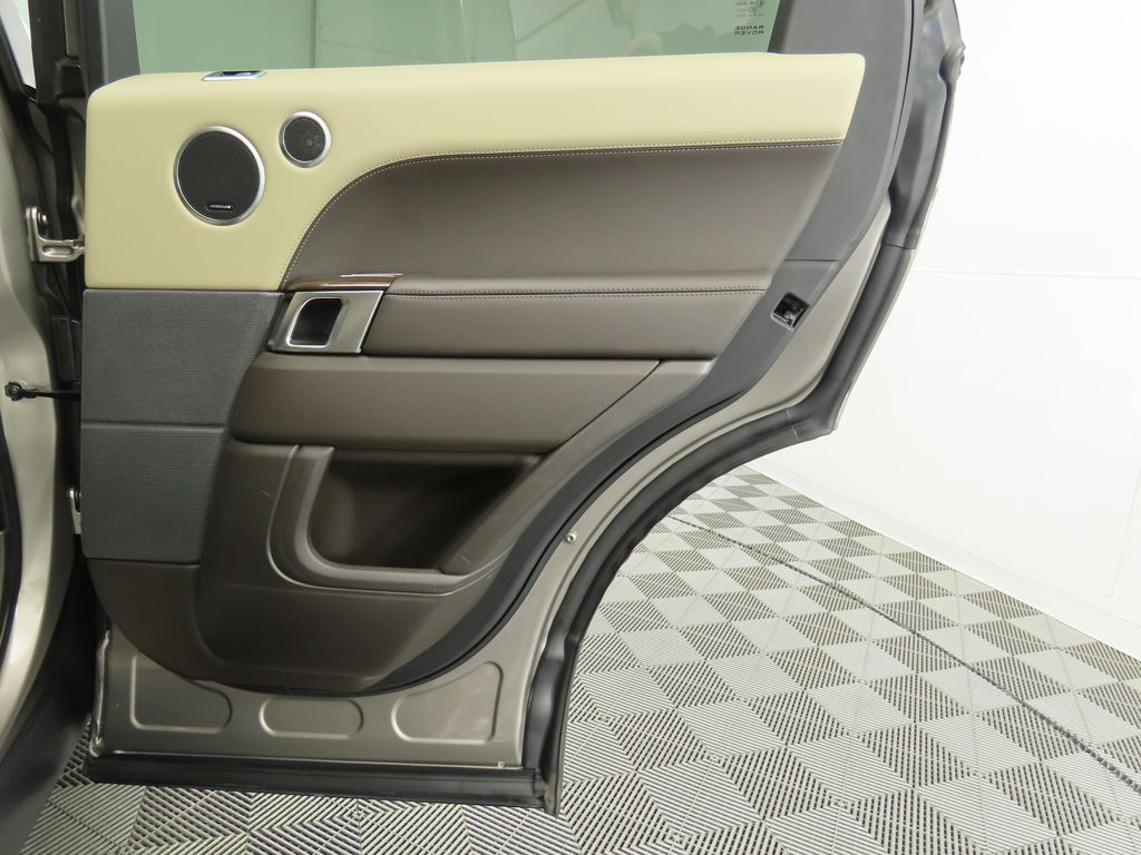 Thumbnail: 2022 Land Rover Range Rover Sport - 28