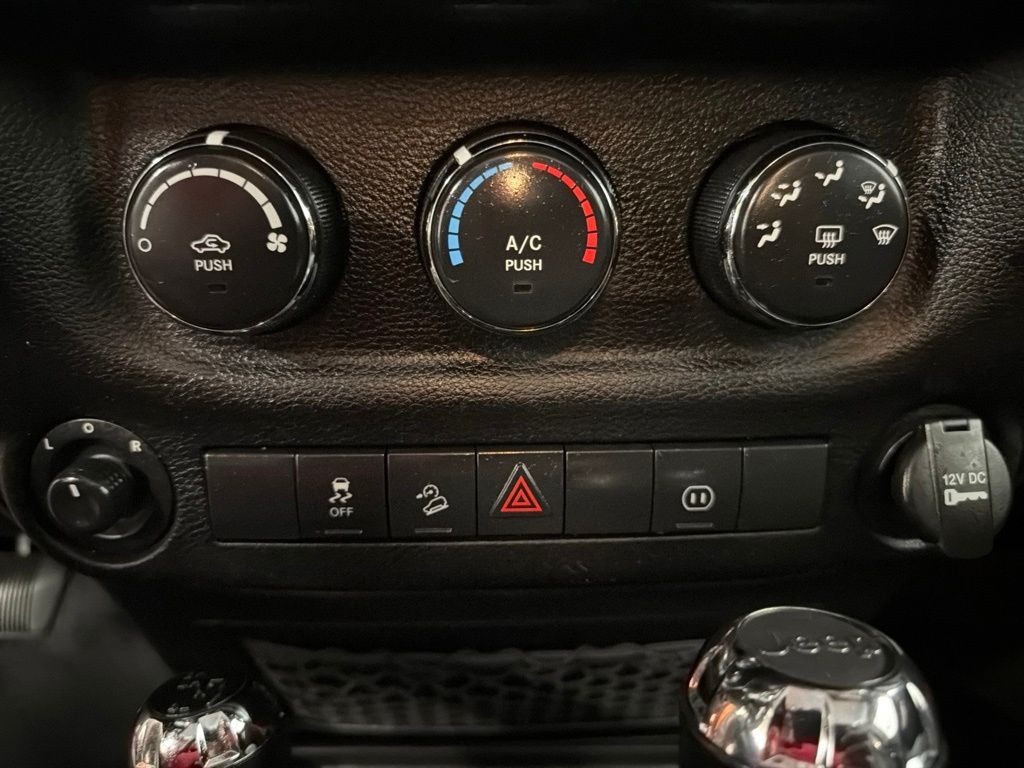 Used 2012 Jeep Wrangler SUV