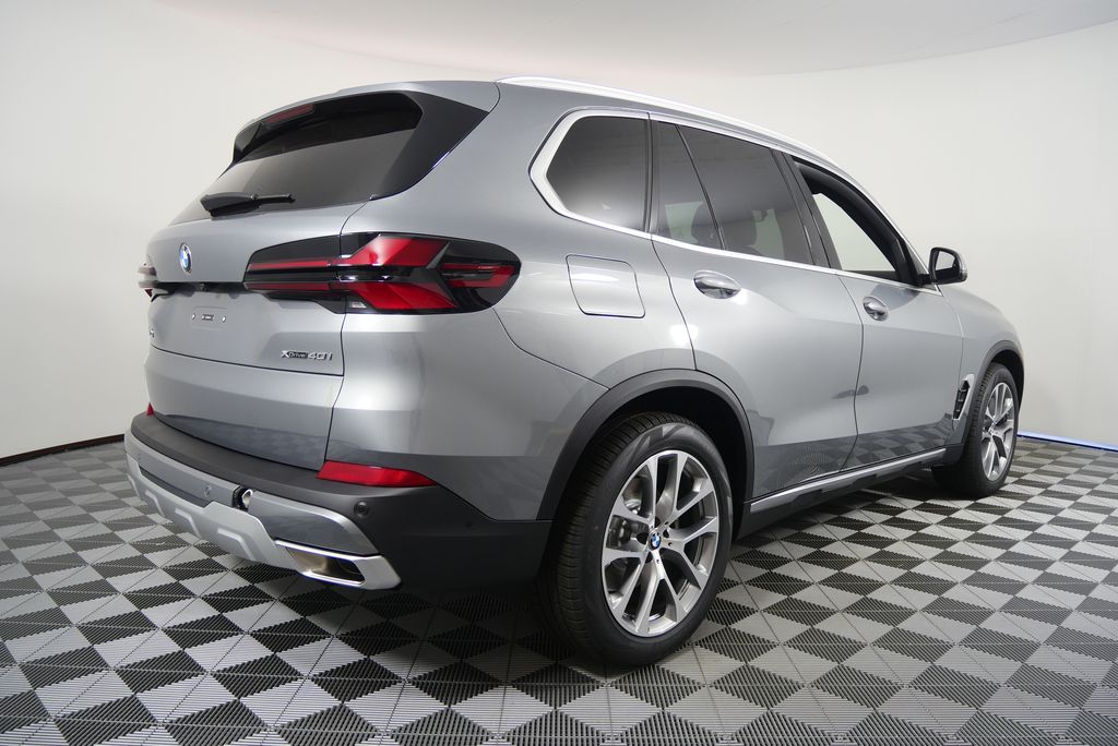Thumbnail: 2026 BMW X5 - 3
