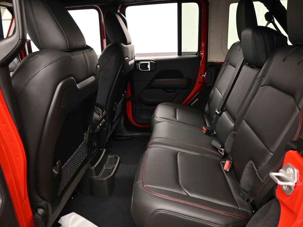 New 2026 Firecracker Red Clearcoat Jeep Rubicon X image 32