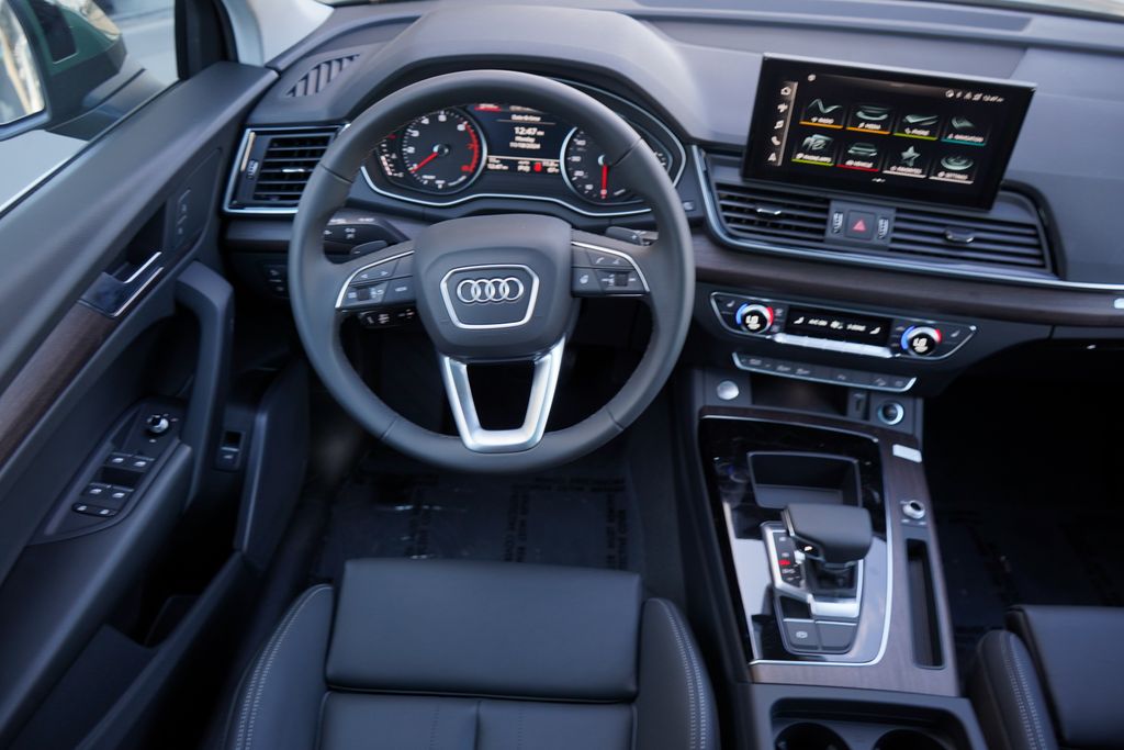 2025 Audi Q5  12