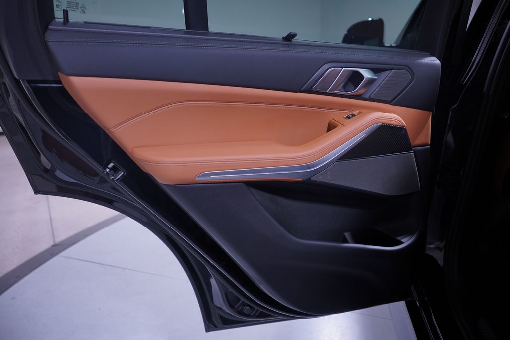 Thumbnail: 2022 BMW X5 - 15