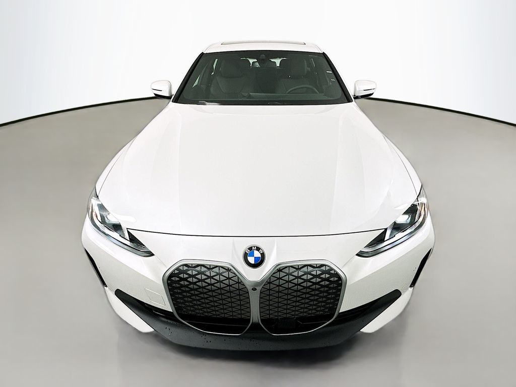 Thumbnail: 2026 BMW i4 - 2