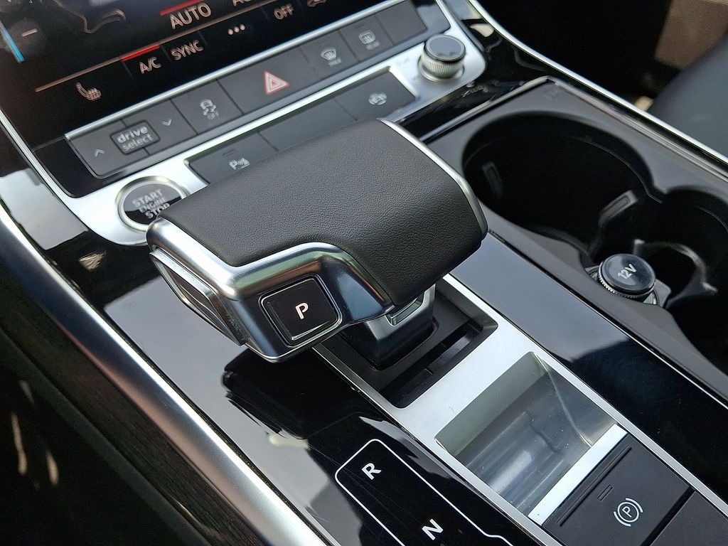 Thumbnail: 2023 Audi Q7 - 15