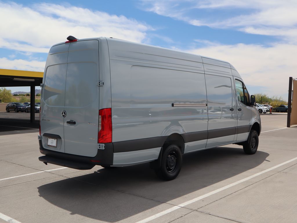 Thumbnail: 2025 Mercedes-Benz Sprinter - 5