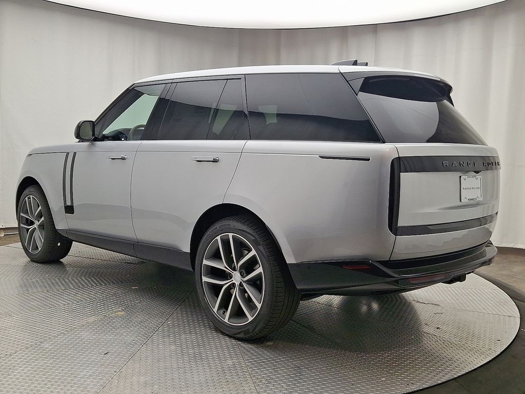 Thumbnail: 2025 Land Rover Range Rover - 4