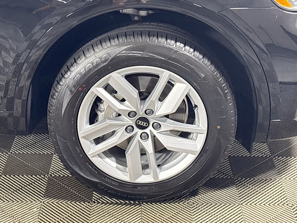 2022 Audi Q5 45 S line Premium