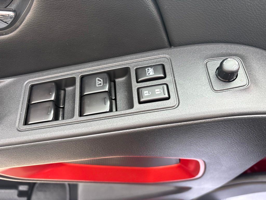 Used 2025 Nissan Frontier Truck