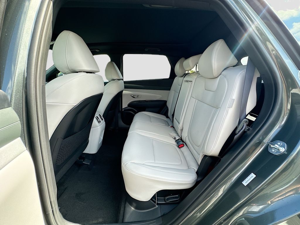 2025 Hyundai Tucson Limited 17