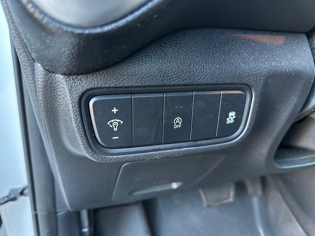 Thumbnail: 2020 Kia Soul - 17