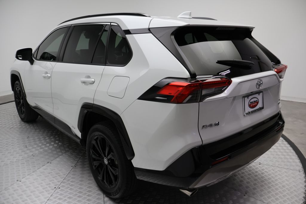 Thumbnail: 2025 Toyota RAV4 - 11