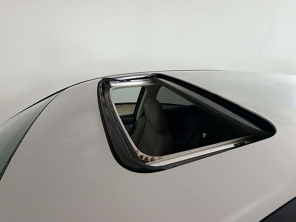 Used 2013  Honda EX image 15