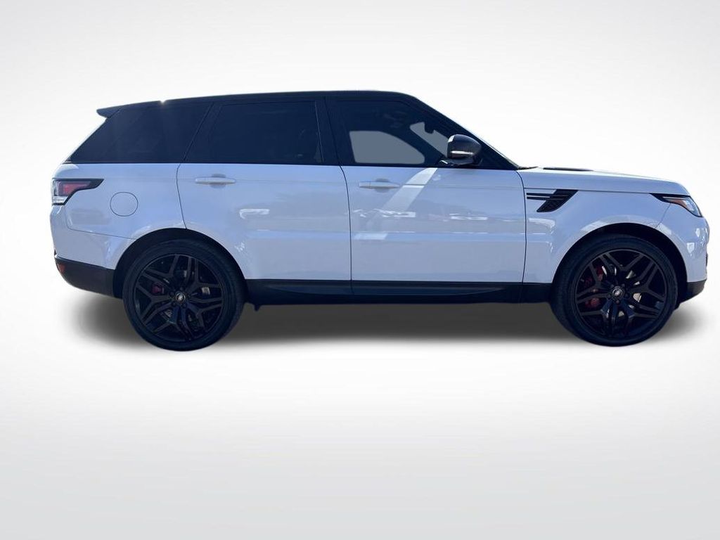 2016 Fuji White Land Rover Range Rover Sport 5.0L V8 Supercharged 4X4 SUV