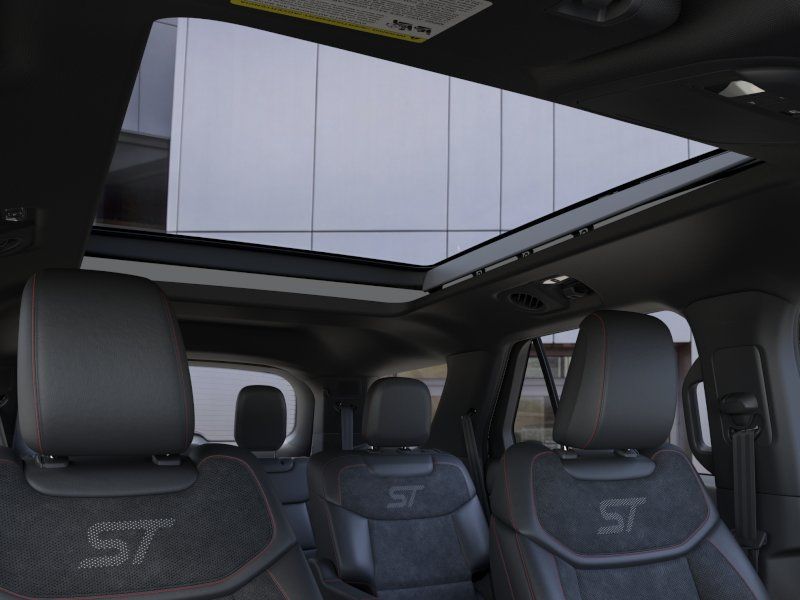 New 2026 Star White Metallic Tri-Coat Ford ST image 22