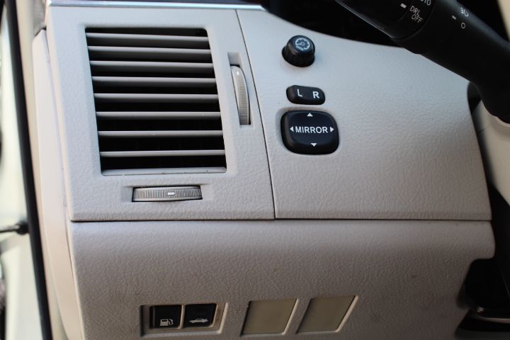 Used Car 2009 Toyota Avalon  For Sale In Georgetown, Texas