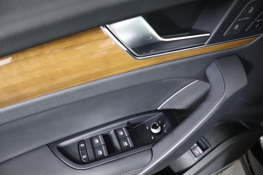 2024 Audi Q5 Premium Plus 24