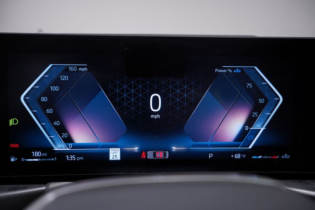 Thumbnail: 2025 BMW 3 Series - 22