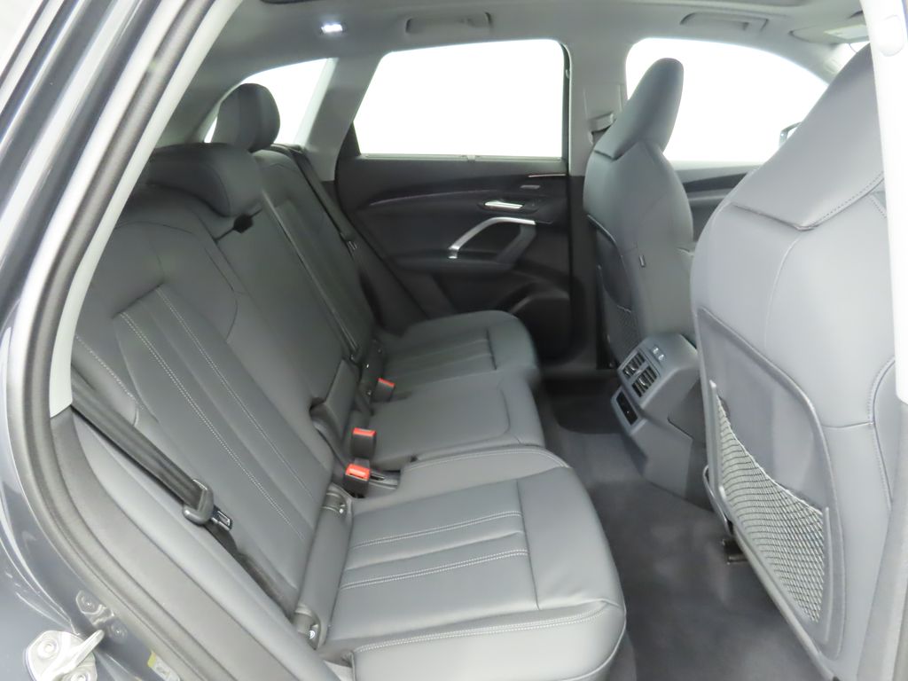 2025 Audi Q5 Premium 24