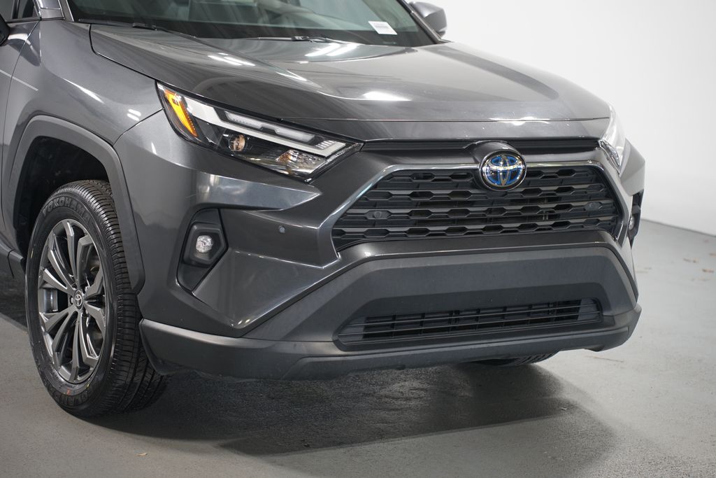 Thumbnail: 2022 Toyota RAV4 - 4