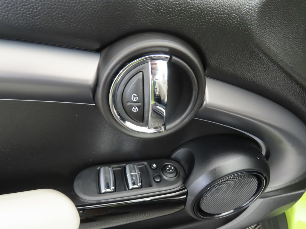 Thumbnail: 2024 MINI Cooper - 22