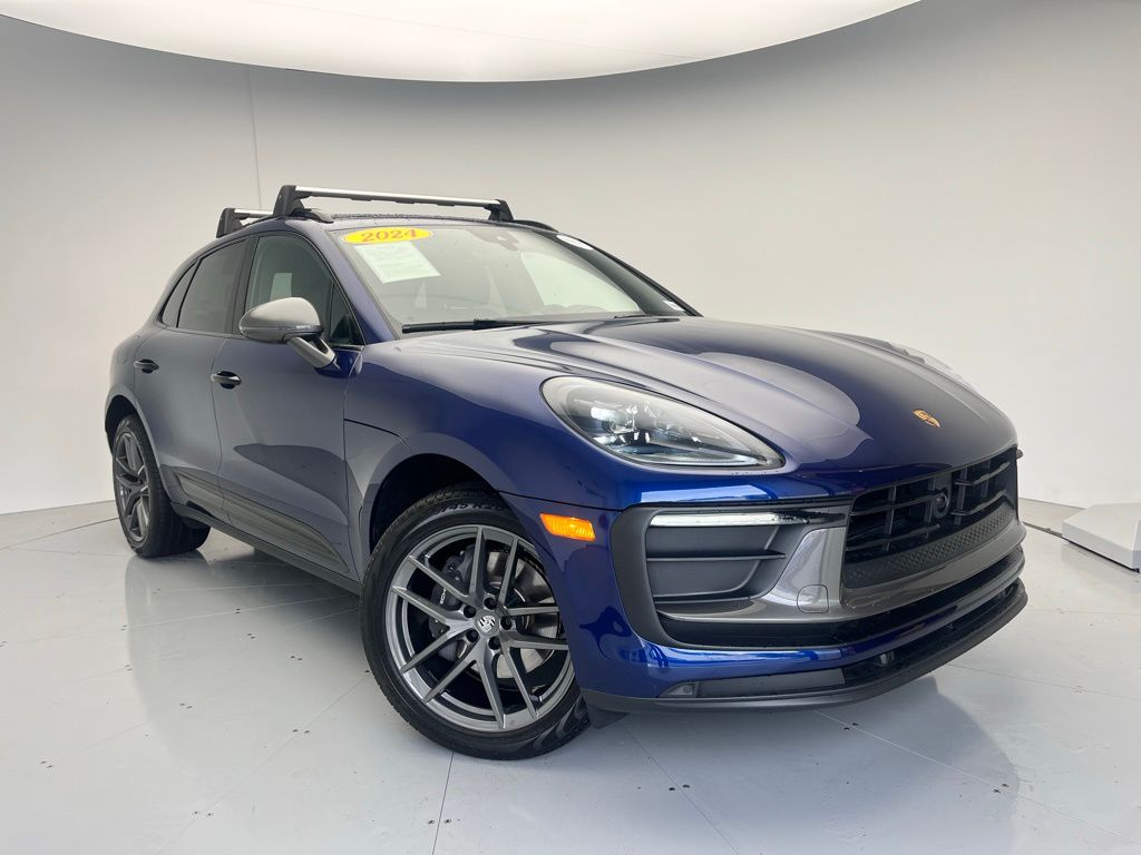 2024 Porsche Macan T 22