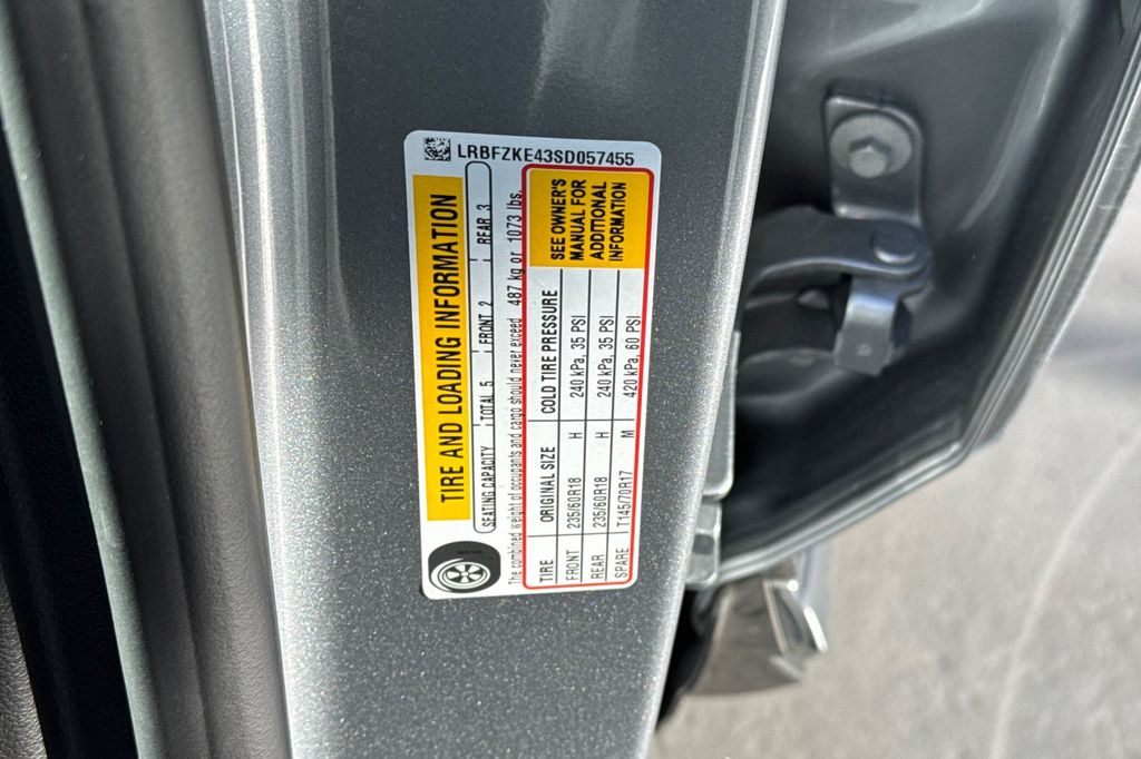 used 2025 Buick Envision car, priced at $28,955