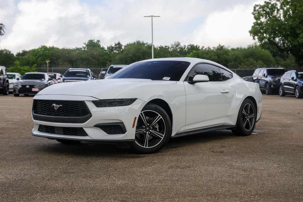 Oxford White 2025 Ford Mustang EcoBoost Fastback RWD Coupe Rear-Wheel Drive Automatic