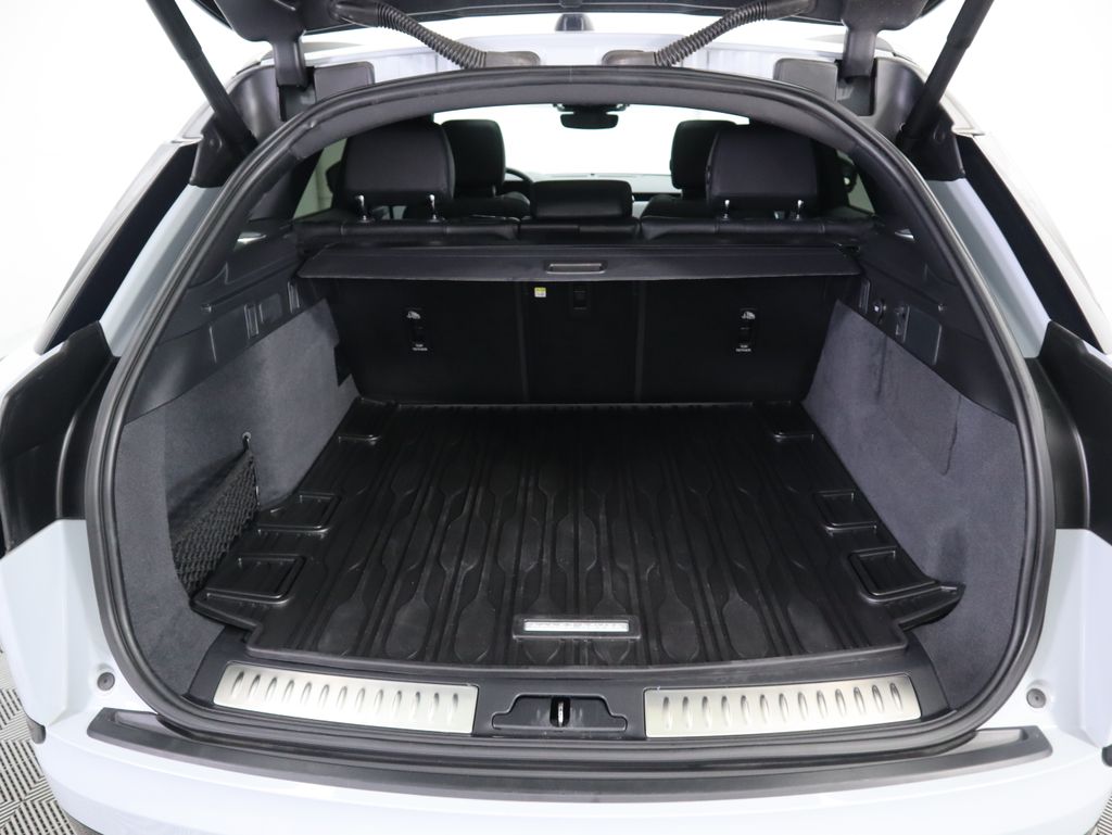 Thumbnail: 2025 Land Rover Range Rover Velar - 29