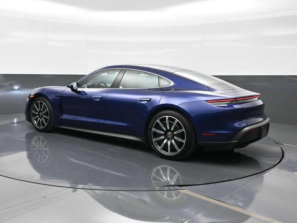 Used 2022 Blue Porsche Base image 3