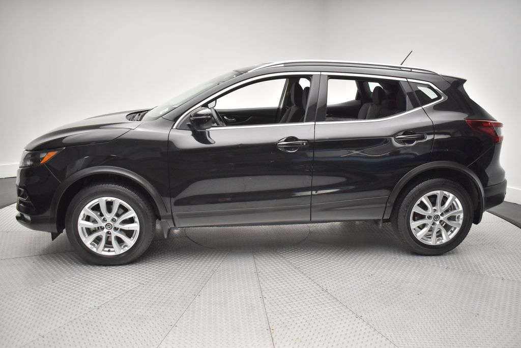 Thumbnail: 2021 Nissan Rogue Sport - 8