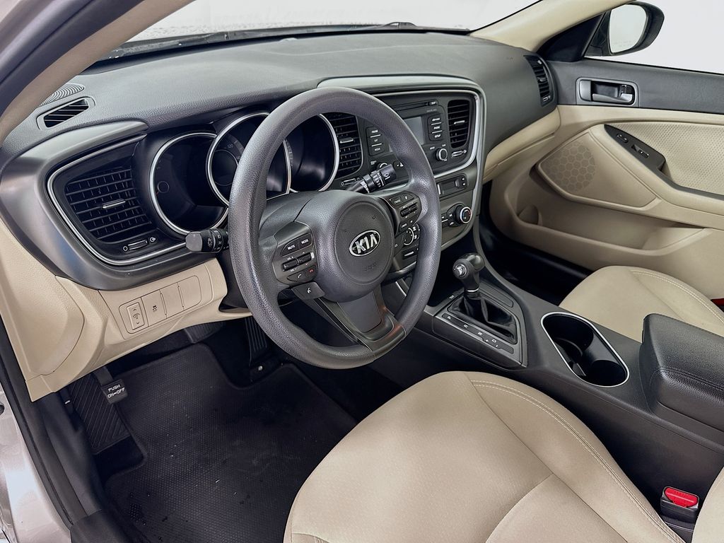 2014 Kia Optima LX 9