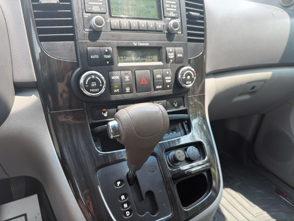 Thumbnail: 2014 Kia Sedona - 31