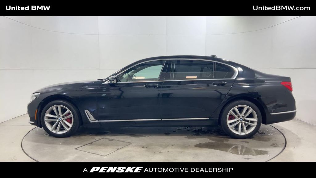 Thumbnail: 2016 BMW 7 Series - 5