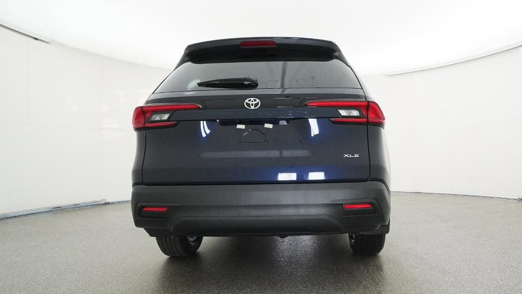 Thumbnail: 2025 Toyota Grand Highlander - 17