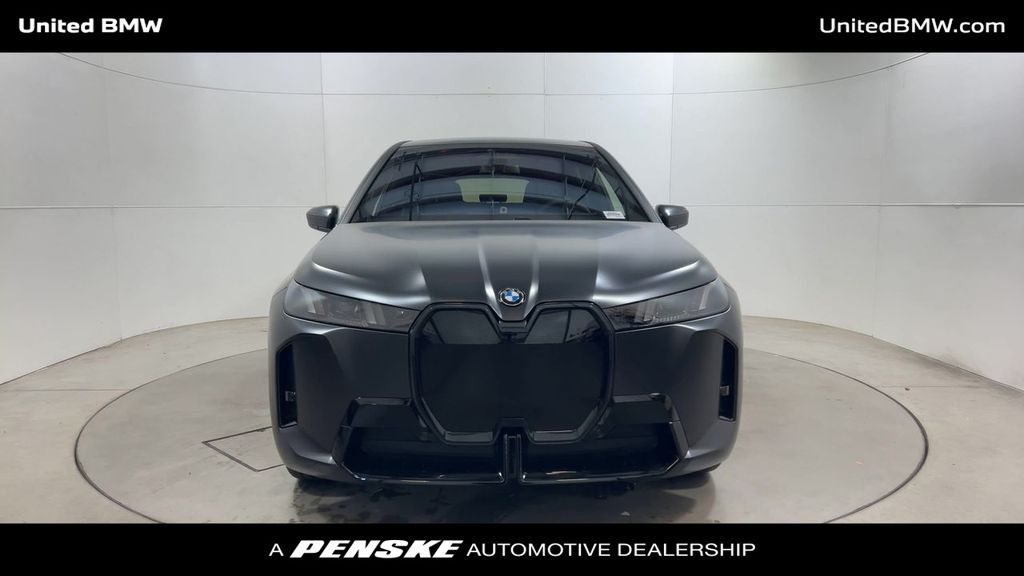 Thumbnail: 2026 BMW iX - 3