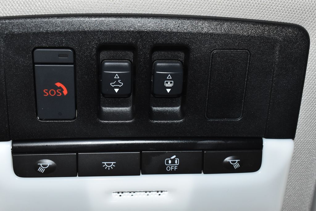 Thumbnail: 2021 Nissan Rogue - 30