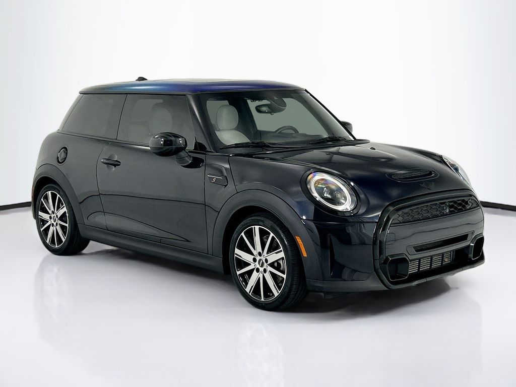 Certified Used 2022 Black MINI Iconic image 3