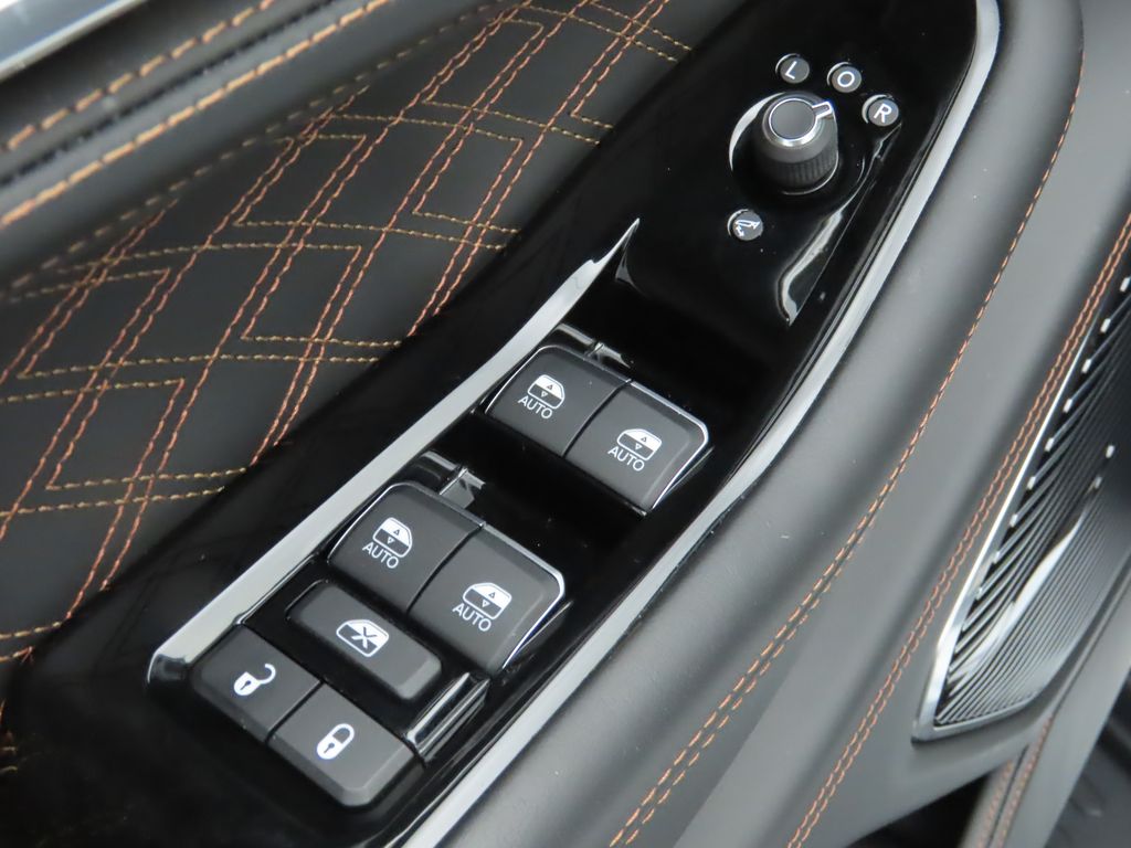 Thumbnail: 2023 Jeep Grand Cherokee L - 24